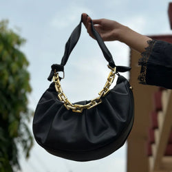 Ruffled Chain Bag “Black