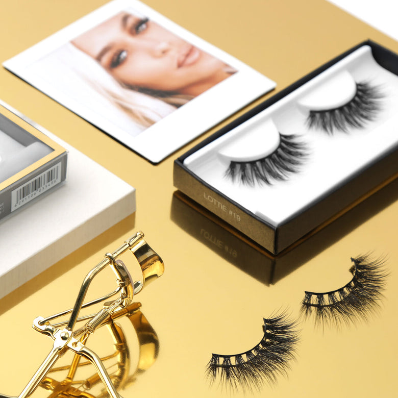 Huda Beauty Luxe Silk Eye Lash - choicemall