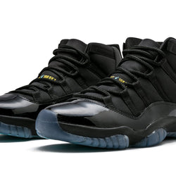 AJ 11 - CAP & GOWN